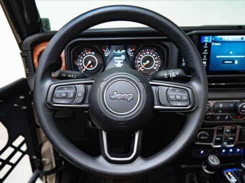 Used 2026 Jeep Gladiator Sport AWD/4WD image 27