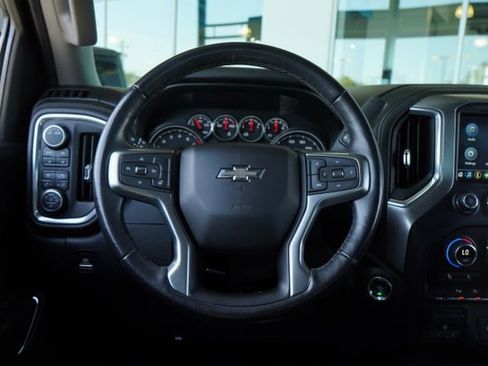 Used 2020 Chevrolet Silverado 1500 LT Trail Boss w/ Midnight Edition image 20