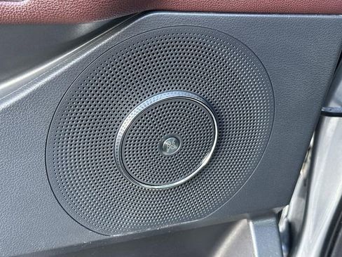 Used 2022 Ford Expedition Limited image 24