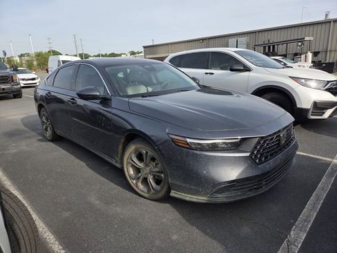 Used 2024 Honda Accord EX image 2