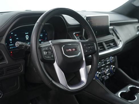 Used 2023 GMC Yukon SLT image 24