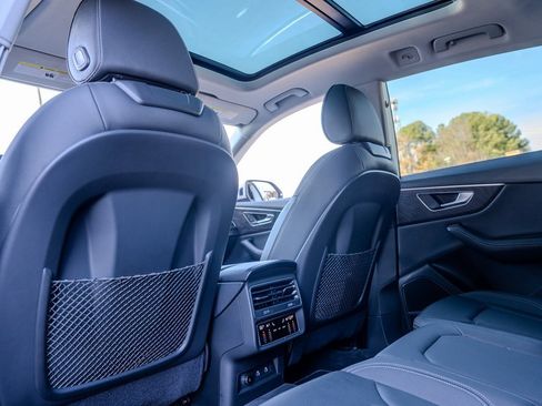 Used 2023 Audi Q8 Premium Plus image 21