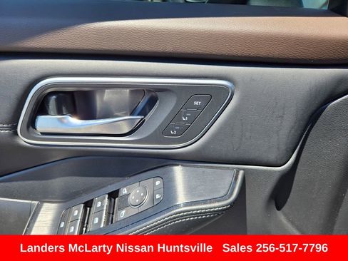 Used 2023 Nissan Rogue Platinum w/ Platinum Premium Package FWD image 26