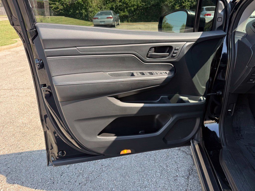 Used 2021 Honda Odyssey EX-L image 13