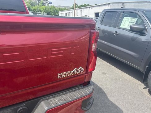 Used 2024 Chevrolet Silverado 3500 High Country w/ High Country Premium Package AWD/4WD image 13