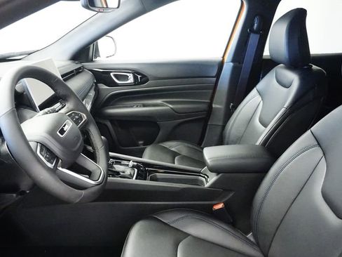 New 2026 Jeep Compass Limited image 30