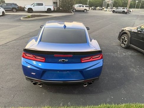 Used 2018 Chevrolet Camaro SS RWD image 5