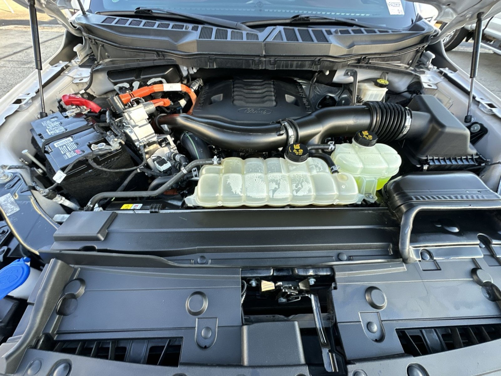Used 2022 Ford F150 Lariat AWD/4WD image 29