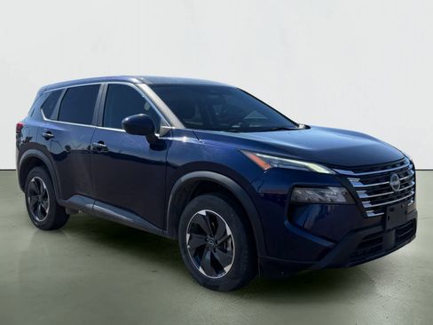 Used 2024 Nissan Rogue SV AWD/4WD image 5