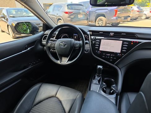 Used 2018 Toyota Camry SE w/ Audio Package FWD image 23