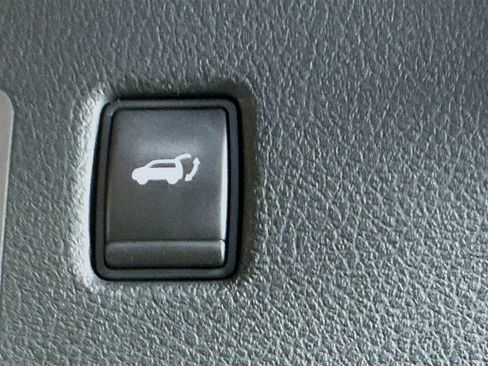 Used 2019 INFINITI QX50 Essential w/ Premium Heat Package FWD image 33