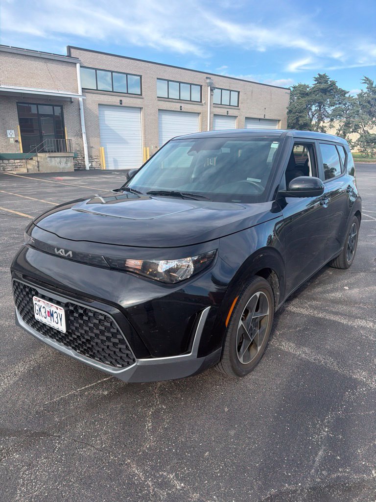 Certified 2023 Kia Soul EX FWD image 2