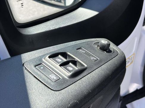 Used 2025 RAM ProMaster 2500 w/ Convenience Group image 18