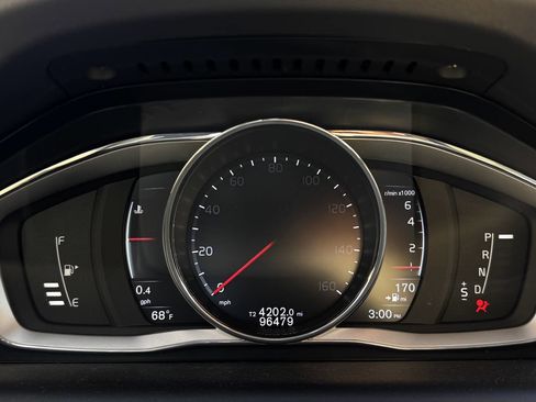 Used 2015 Volvo XC60 T5 Premier w/ Proximity Package image 20