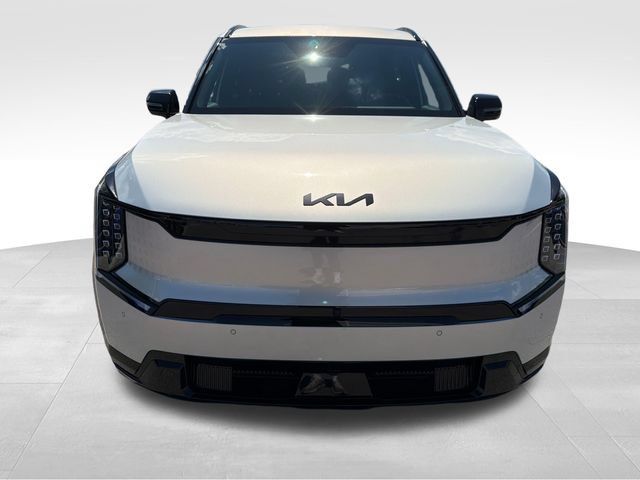 New 2026 Kia EV9 Land w/ Nightfall Edition Package AWD/4WD image 2