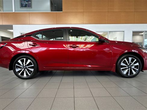 New 2025 Nissan Sentra SV w/ SV Premium Package image 4
