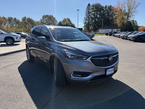 Certified 2021 Buick Enclave Avenir w/ Trailering Package, 5000 lbs. image 7