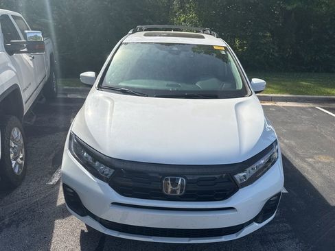 Used 2025 Honda Odyssey Touring image 7