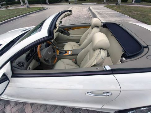 Used 2007 Mercedes-Benz SL 550 SL 550 Roadster 2D image 26