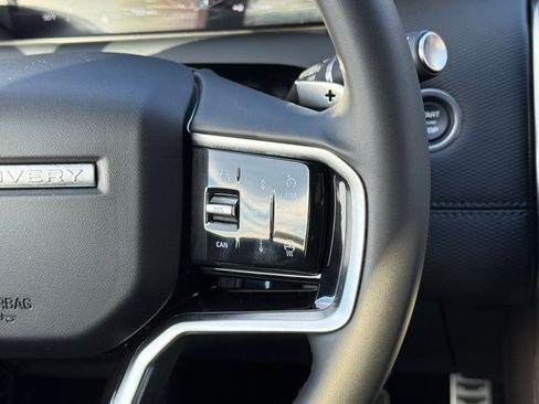 Certified 2025 Land Rover Discovery Sport Dynamic SE image 20
