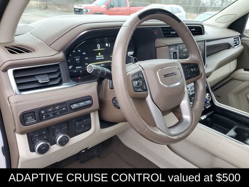 Used 2023 GMC Yukon Denali w/ Advanced Technology Package image 9