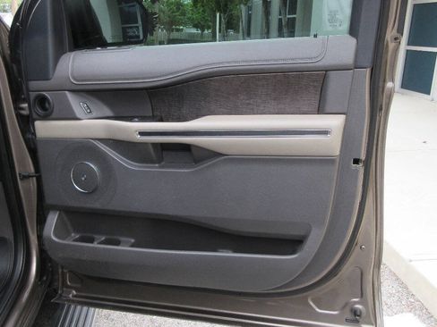 Used 2019 Ford Expedition Max Limited w/ Special Edition Package AWD/4WD image 31