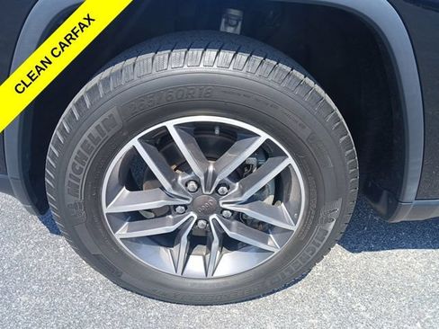 Used 2019 Jeep Grand Cherokee Limited w/ Luxury Group II AWD/4WD image 2