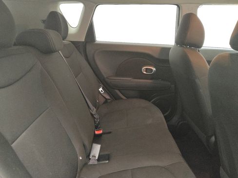 Used 2017 Kia Soul image 19