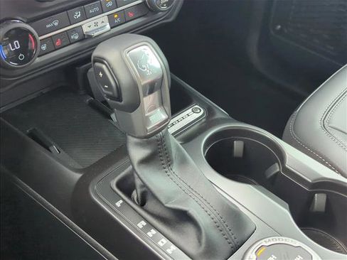 New 2026 Ford Bronco Outer Banks AWD/4WD image 12