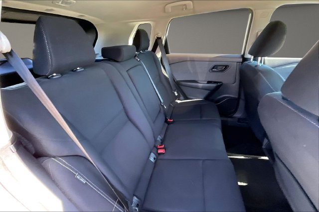 Used 2023 Nissan Rogue S AWD/4WD image 24