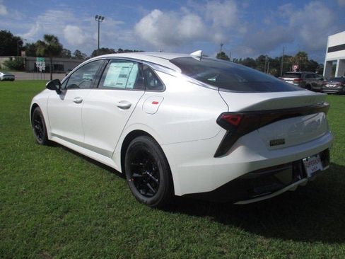 New 2025 Kia K5 LXS image 5