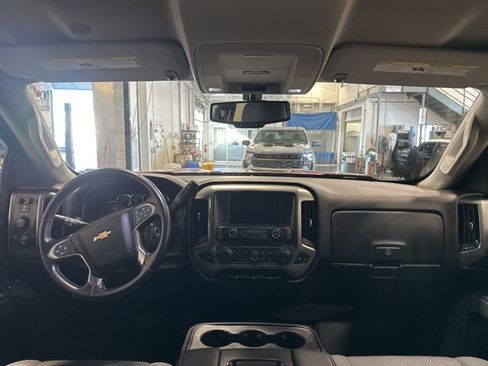 Used 2018 Chevrolet Silverado 1500 LT w/ Max Trailering Package image 14