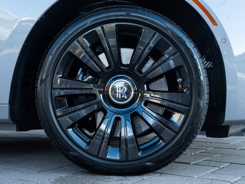 Certified 2021 Rolls-Royce Ghost AWD/4WD image 6