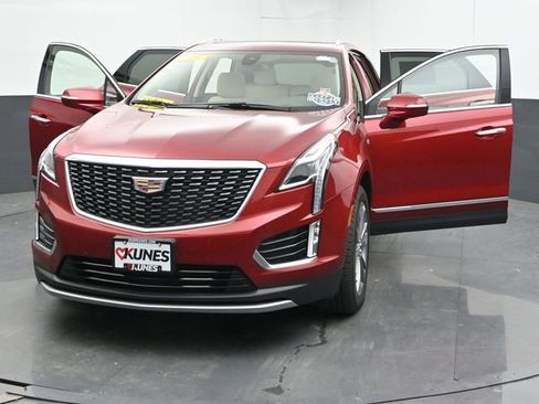 Used 2025 Cadillac XT5 Premium Luxury AWD/4WD image 56