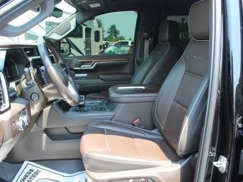 Used 2022 GMC Sierra 1500 Denali w/ Technology Package AWD/4WD image 22