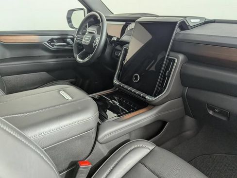 Used 2025 GMC Yukon Denali w/ Denali Reserve Package AWD/4WD image 30