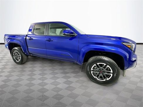 Used 2024 Toyota Tacoma 4x4 Double Cab image 17
