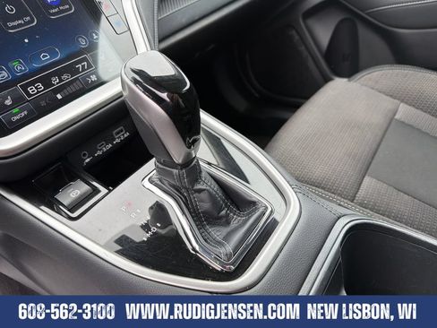 Used 2024 Subaru Outback Premium AWD/4WD image 22