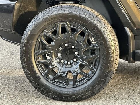 New 2026 GMC Hummer EV SUV image 30