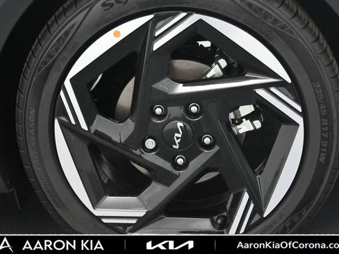New 2026 Kia K4 EX FWD image 14