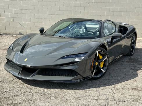 Used 2023 Ferrari SF90 Spider image 62