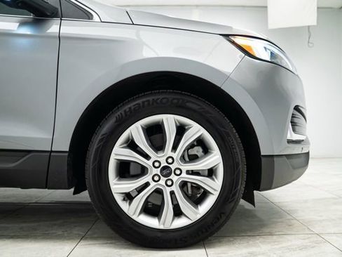 Used 2024 Ford Edge Titanium image 32