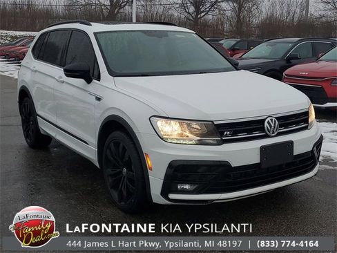 Used 2020 Volkswagen Tiguan SE R-Line image 3