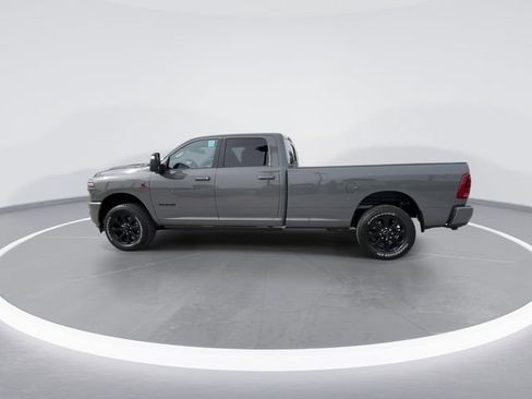 New 2026 RAM 2500 Laramie AWD/4WD image 5