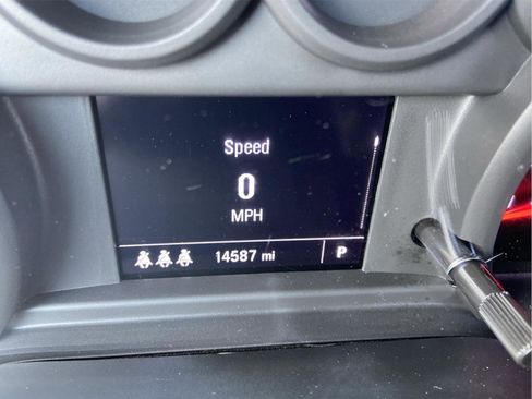 Used 2024 Chevrolet Silverado 1500 Custom AWD/4WD image 11