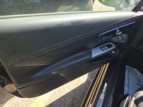 Used 2025 Mercedes-Benz CLE 53 AMG 4MATIC Cabriolet image 8