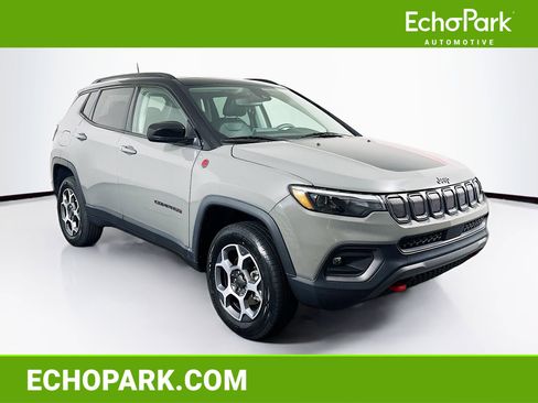 Used 2022 Jeep Compass Trailhawk w/ Trailhawk Elite Group image 1