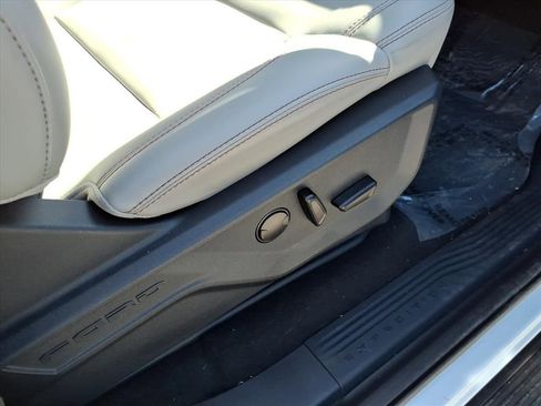 Certified 2025 Ford Expedition Max Active image 6