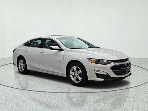 Used 2020 Chevrolet Malibu LS w/ Driver Confidence Package II FWD image 8