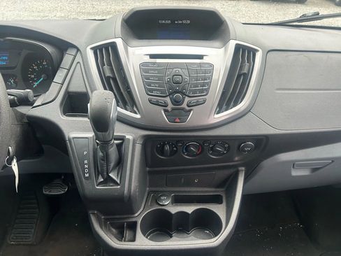 Used 2015 Ford Transit 150 XLT image 15
